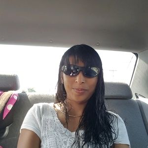 Meet your Posher, Dimple